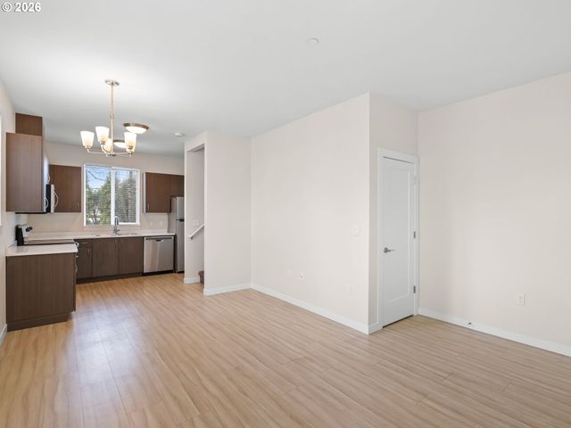 114 Ne 109TH Ave, Portland, OR 97220