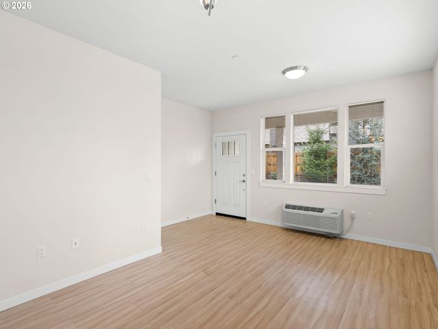 114 Ne 109TH Ave, Portland, OR 97220