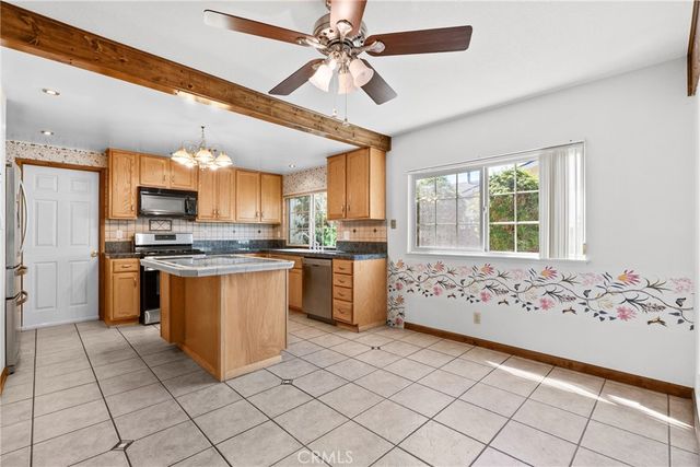 2289 Ravenna, Simi Valley, CA 93065