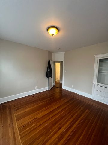 9 Harvard Ave 3, Boston, MA 02121