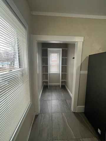 9 Harvard Ave 3, Boston, MA 02121
