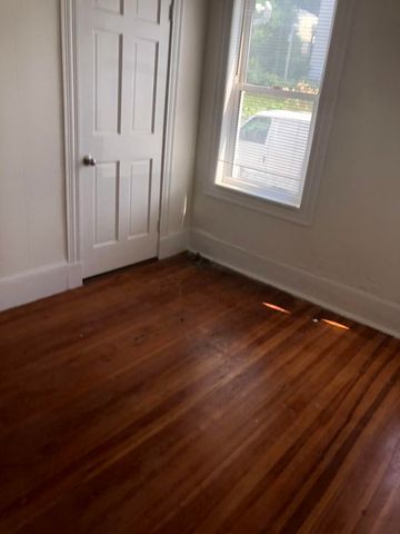9 Harvard Ave 3, Boston, MA 02121