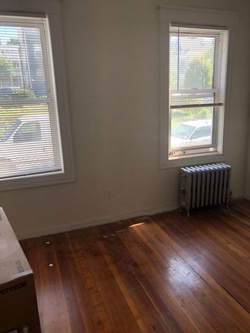9 Harvard Ave 3, Boston, MA 02121