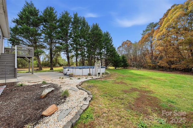 904 Pine Mountain Road, Hudson, NC 28638