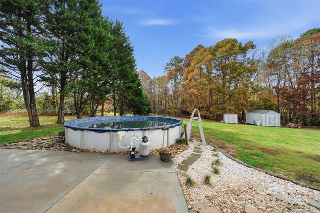 904 Pine Mountain Road, Hudson, NC 28638