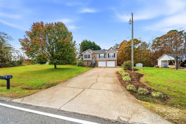 904 Pine Mountain Road, Hudson, NC 28638