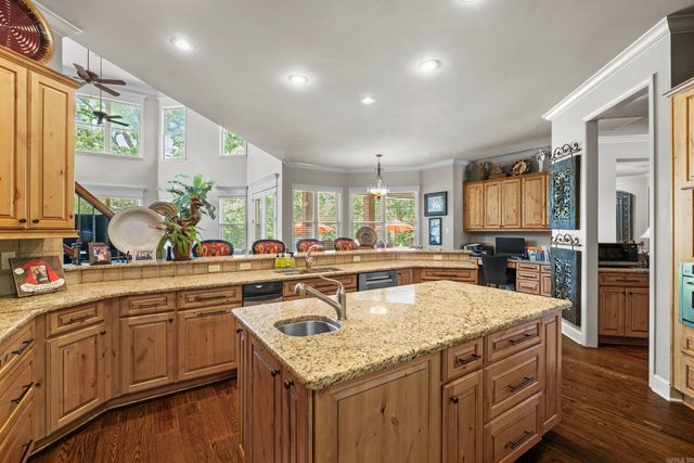 41 Bridge Field Dr, Sherwood, AR 72120