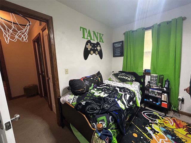 130 E ARLINGTON Road, Erie, PA 16509