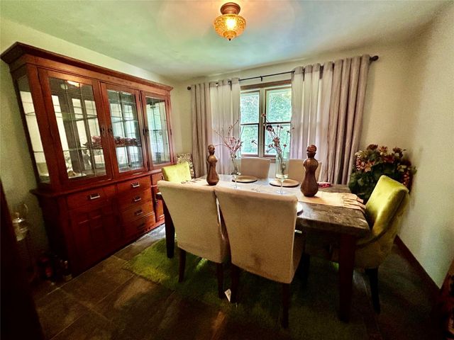 130 E ARLINGTON Road, Erie, PA 16509