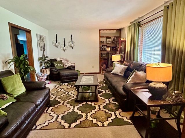 130 E ARLINGTON Road, Erie, PA 16509