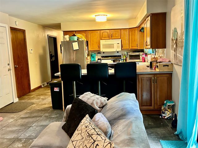 130 E ARLINGTON Road, Erie, PA 16509
