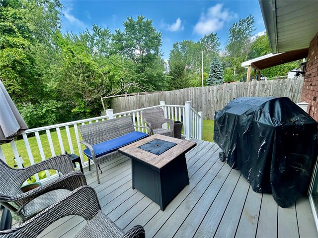 130 E ARLINGTON Road, Erie, PA 16509