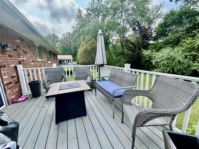 130 E ARLINGTON Road, Erie, PA 16509