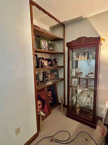 130 E ARLINGTON Road, Erie, PA 16509