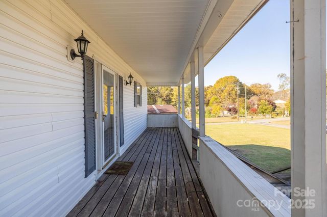 2986 Green Pasture Lane, Valdese, NC 28690