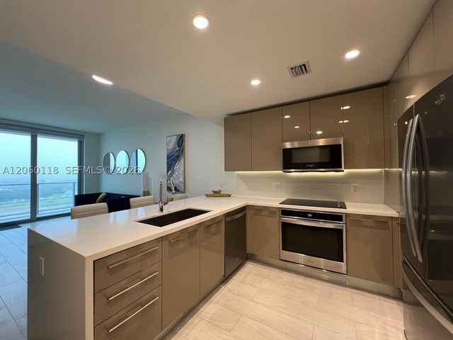 2000 Metropica Way 1105, Sunrise, FL 33323