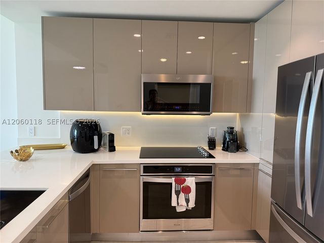 2000 Metropica Way 1105, Sunrise, FL 33323