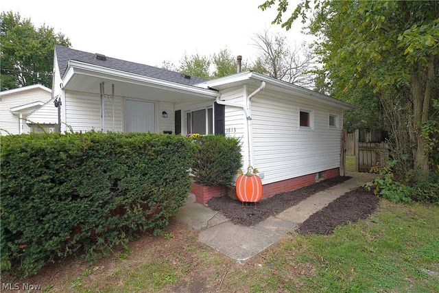1613 24th Street NE, Canton, OH 44714