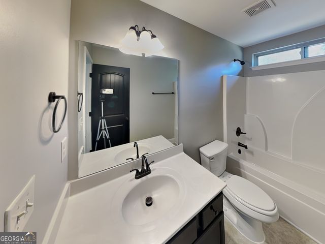 1228 Campbell Ridge Lane, Lawrenceville, GA 30045