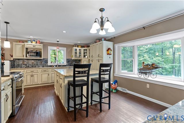 13134 Auburn Mill Ln, Glen Allen, VA 23059