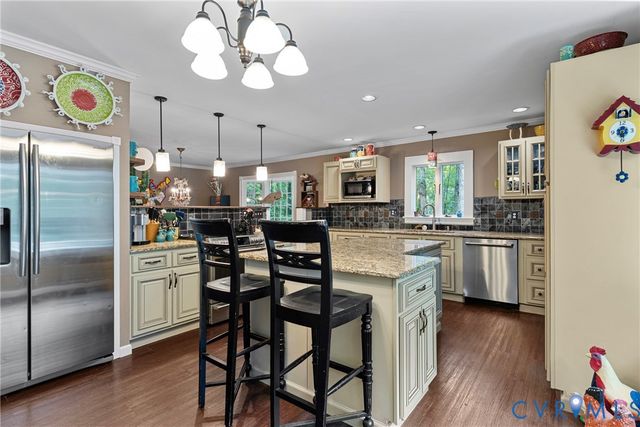 13134 Auburn Mill Ln, Glen Allen, VA 23059