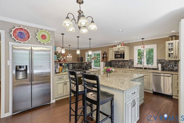 13134 Auburn Mill Ln, Glen Allen, VA 23059