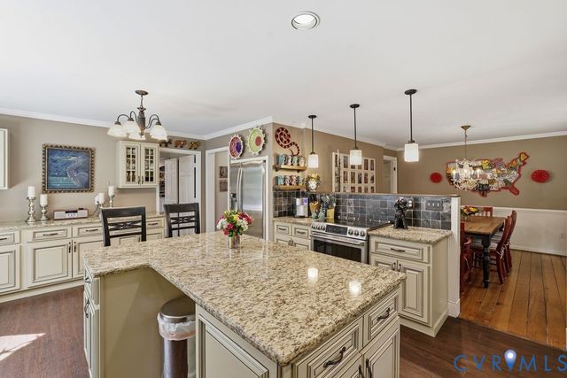 13134 Auburn Mill Ln, Glen Allen, VA 23059