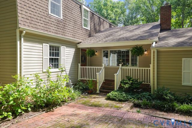 13134 Auburn Mill Ln, Glen Allen, VA 23059