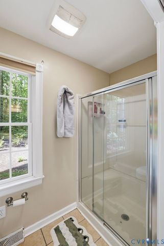 13134 Auburn Mill Ln, Glen Allen, VA 23059