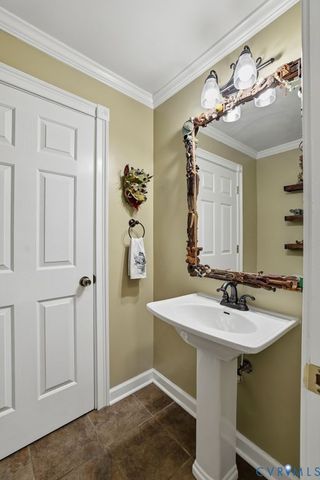 13134 Auburn Mill Ln, Glen Allen, VA 23059