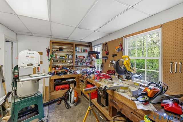 13134 Auburn Mill Ln, Glen Allen, VA 23059
