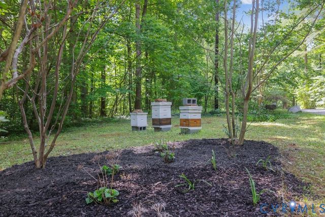 13134 Auburn Mill Ln, Glen Allen, VA 23059