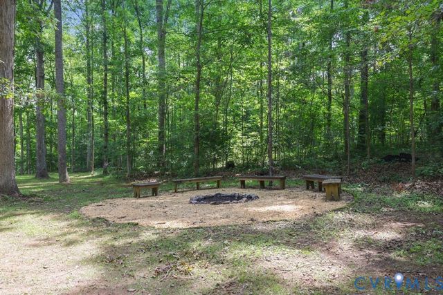 13134 Auburn Mill Ln, Glen Allen, VA 23059