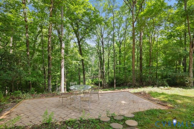 13134 Auburn Mill Ln, Glen Allen, VA 23059