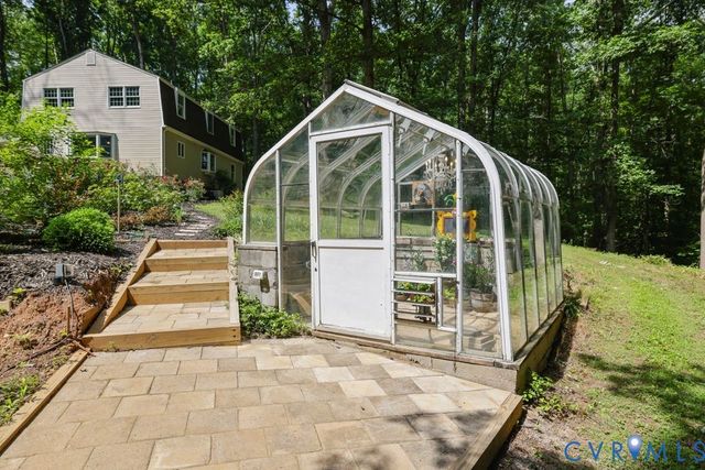 13134 Auburn Mill Ln, Glen Allen, VA 23059