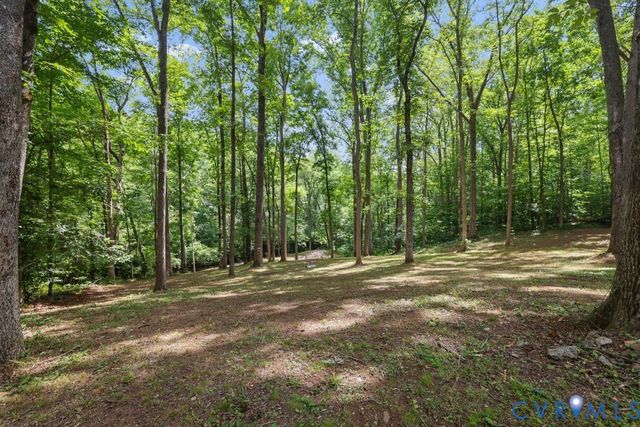 13134 Auburn Mill Ln, Glen Allen, VA 23059