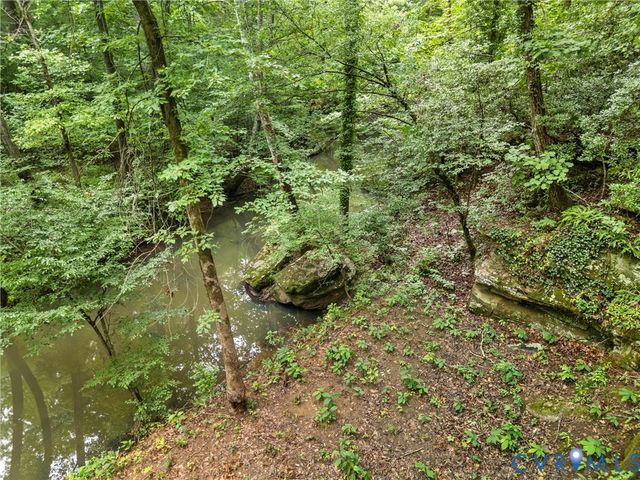 13134 Auburn Mill Ln, Glen Allen, VA 23059