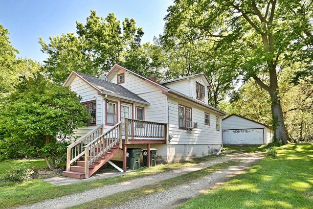 38393 N Lakeside Place, Antioch, IL 60002