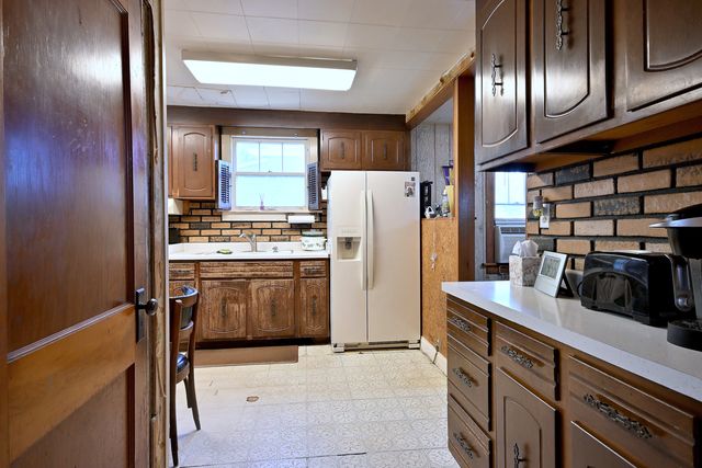 38393 N Lakeside Place, Antioch, IL 60002