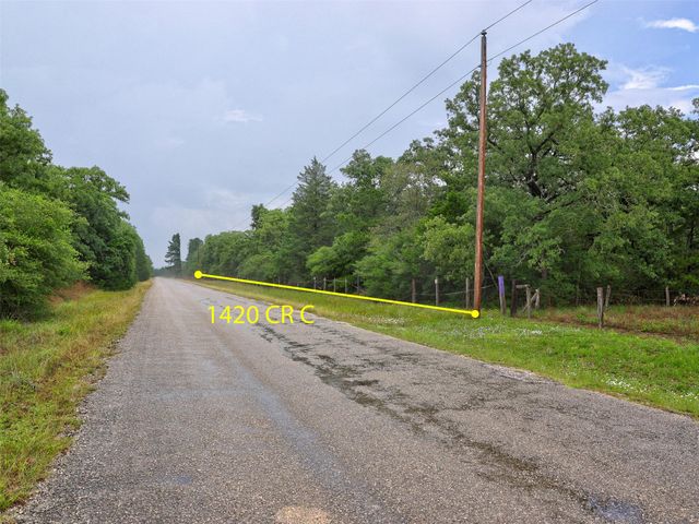 1420 CR C, Lexington, TX 78947