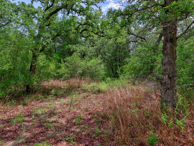 1420 CR C, Lexington, TX 78947