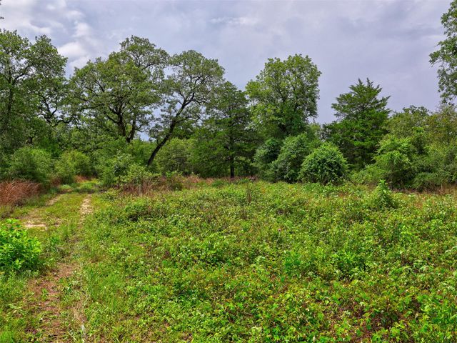 1420 CR C, Lexington, TX 78947