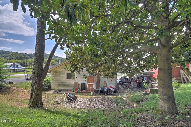 1711 Highway 93, Fall Branch, TN 37656
