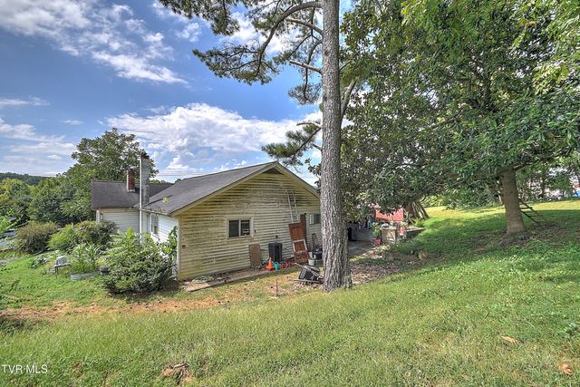 1711 Highway 93, Fall Branch, TN 37656