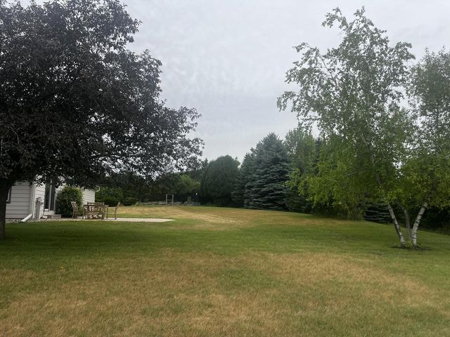 N2W29732 Blodwen DRIVE, Waukesha, WI 53188