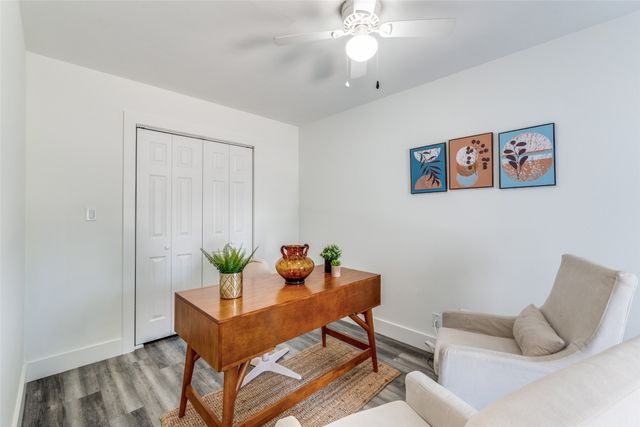 2842 Burlington Boulevard, Dallas, TX 75211