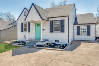 2842 Burlington Boulevard, Dallas, TX 75211