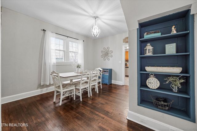 925 Barnabas St, Athens, TN 37303