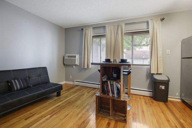 2639 Colfax Avenue S 104, Minneapolis, MN 55408