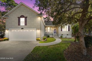 3843 Winding Vine Way, Southport, NC 28461